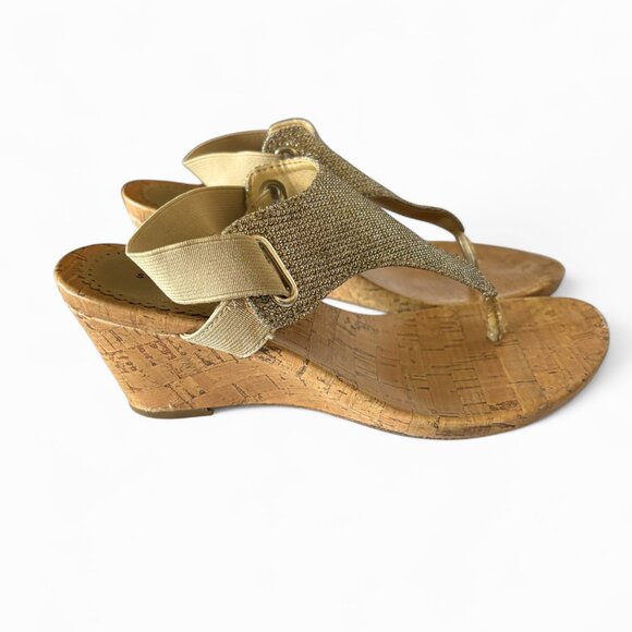 St. John’s Bay SJB Ante Gold Wedge T-Strap Sandals Size 5 Boho Casual Metallic - Picture 5 of 13